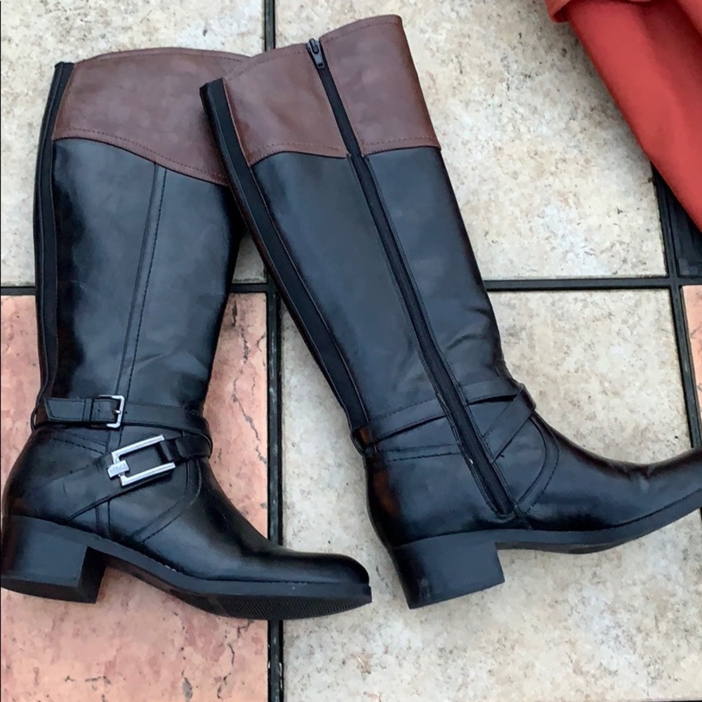 Unisa Knee High Black Leather Boots